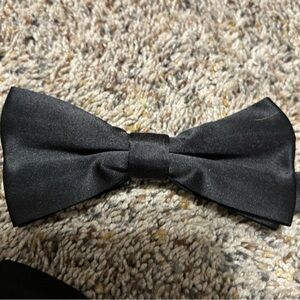 Elegant Black Bow Ties